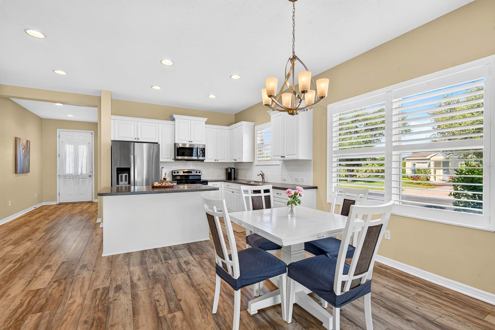 1475 BLUE HORIZON CIR — photo 10