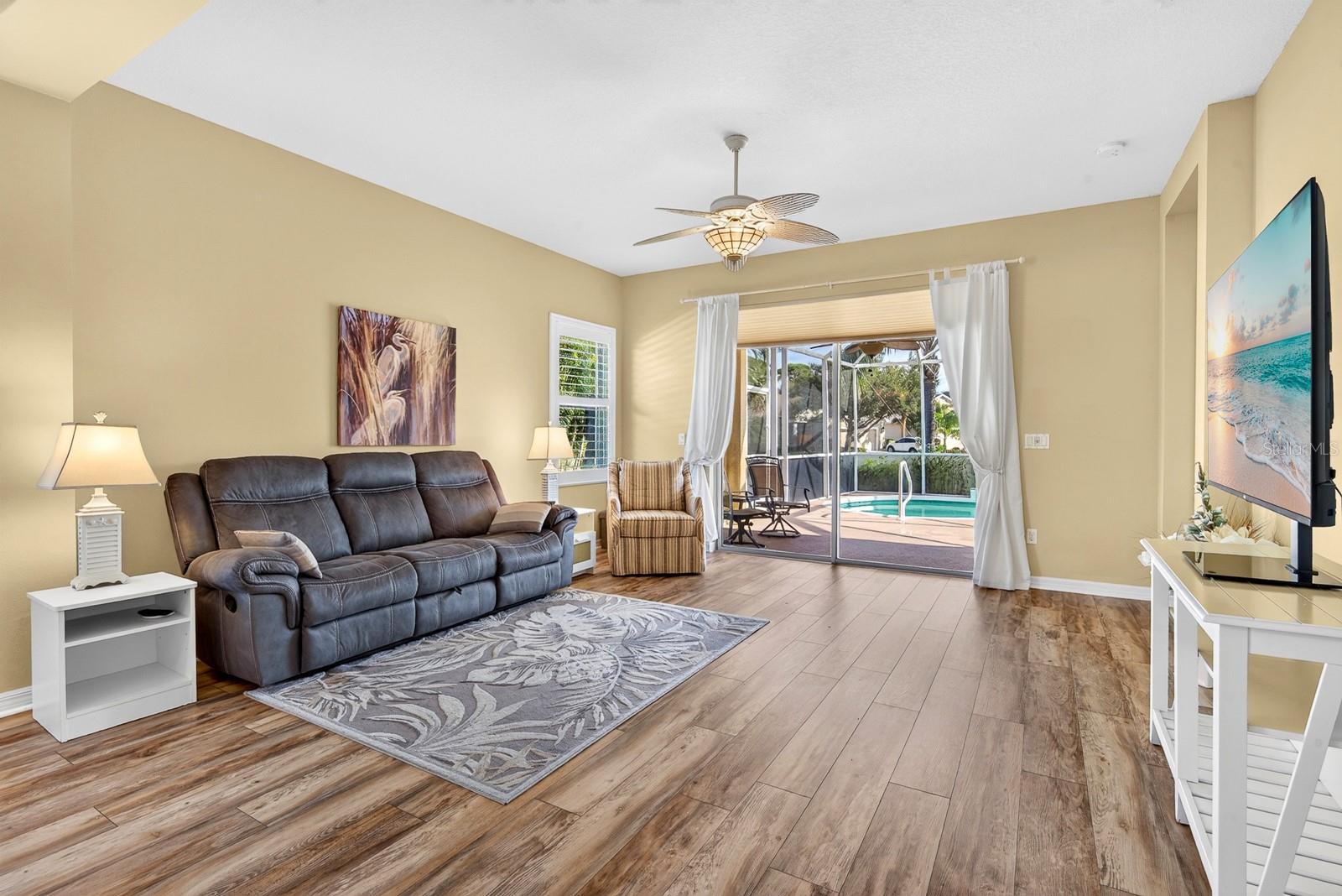 1475 BLUE HORIZON CIR — photo 12