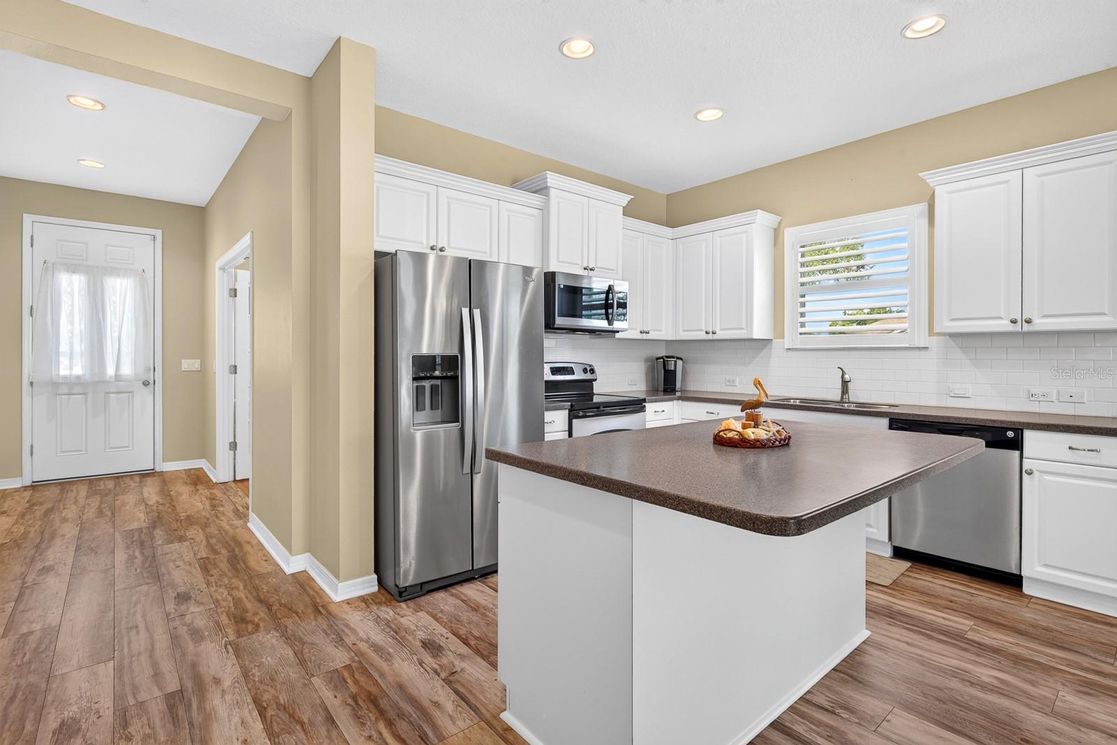 1475 BLUE HORIZON CIR — photo 8