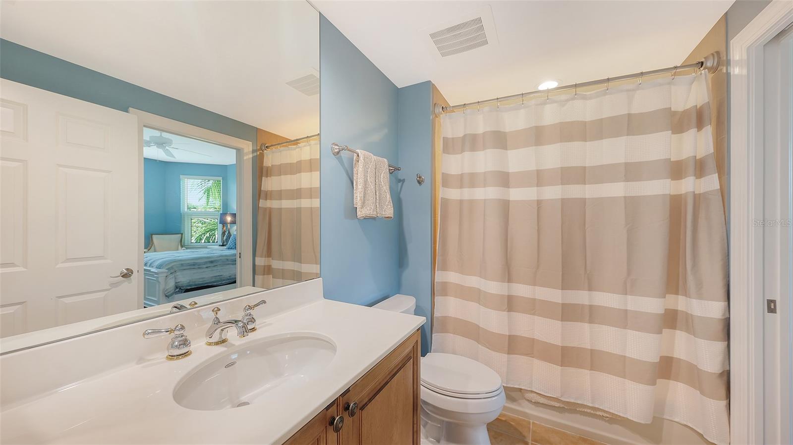 3621 N POINT RD #403 — photo 43