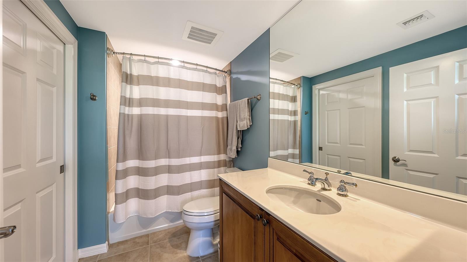 3621 N POINT RD #403 — photo 47