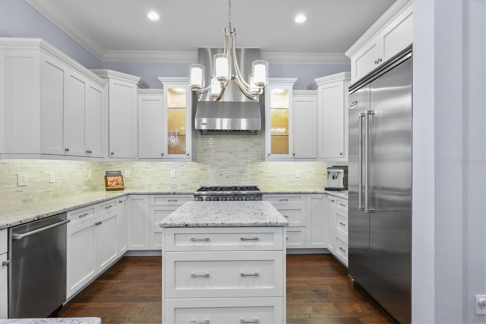 7235 PRESTBURY CIR — photo 13