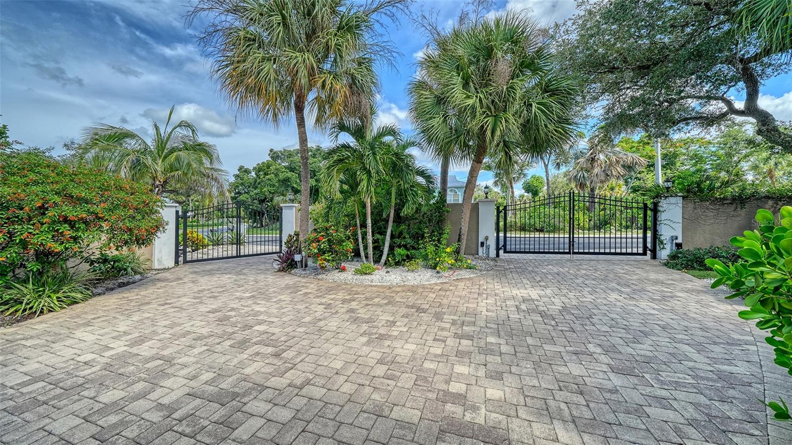 5188 SIESTA WOODS DR — photo 6
