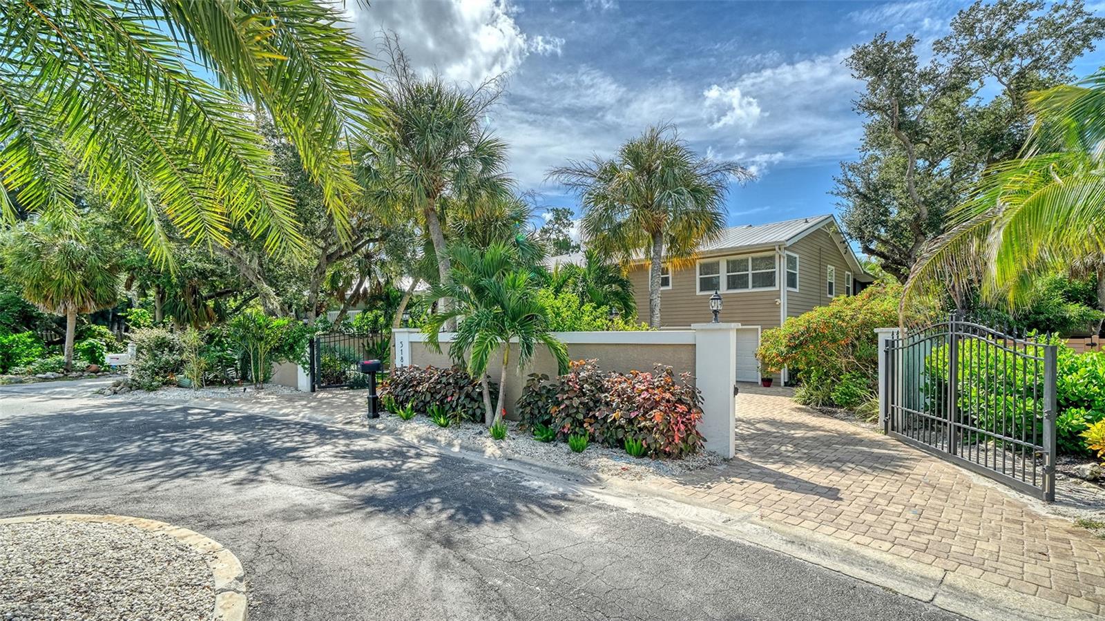5188 SIESTA WOODS DR — photo 4