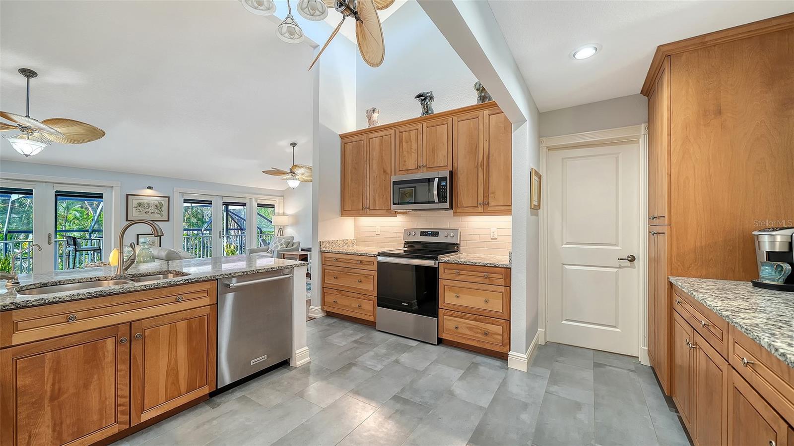 5188 SIESTA WOODS DR — photo 31