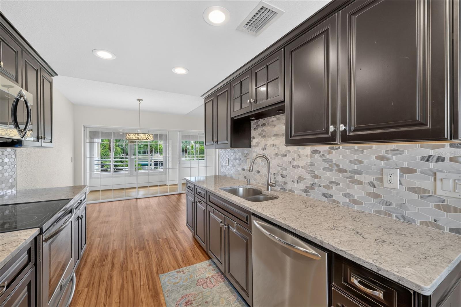 8352 MEADOWBROOK DR #10 — photo 14