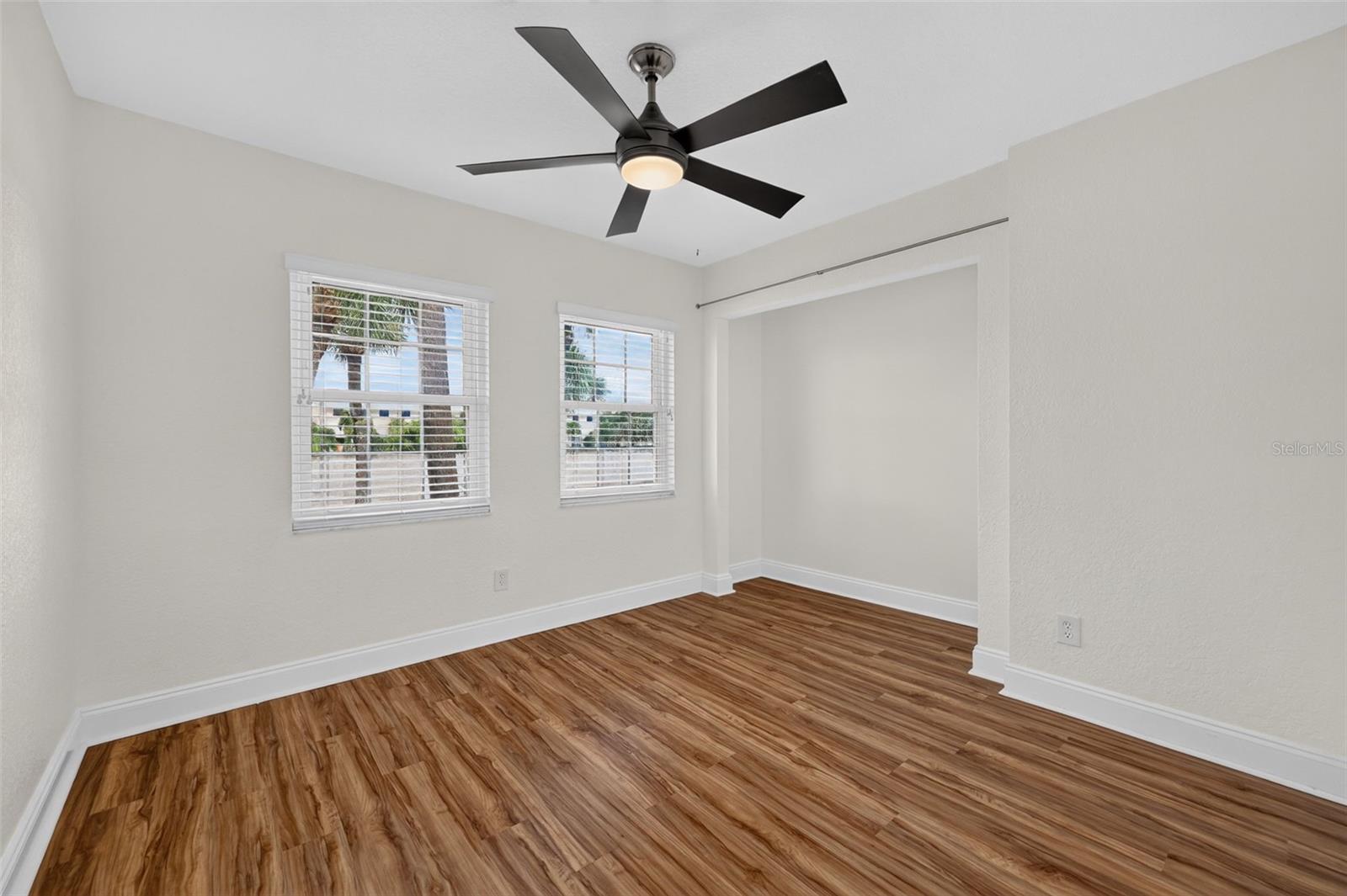 8352 MEADOWBROOK DR #10 — photo 24