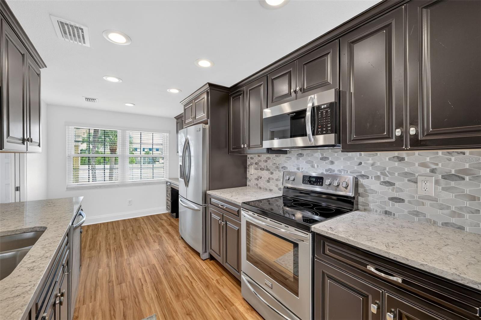 8352 MEADOWBROOK DR #10 — photo 13