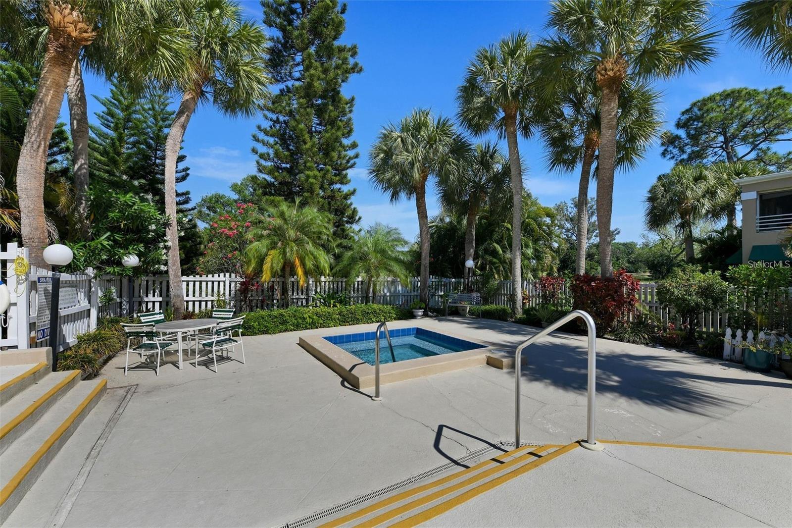 8352 MEADOWBROOK DR #10 — photo 34