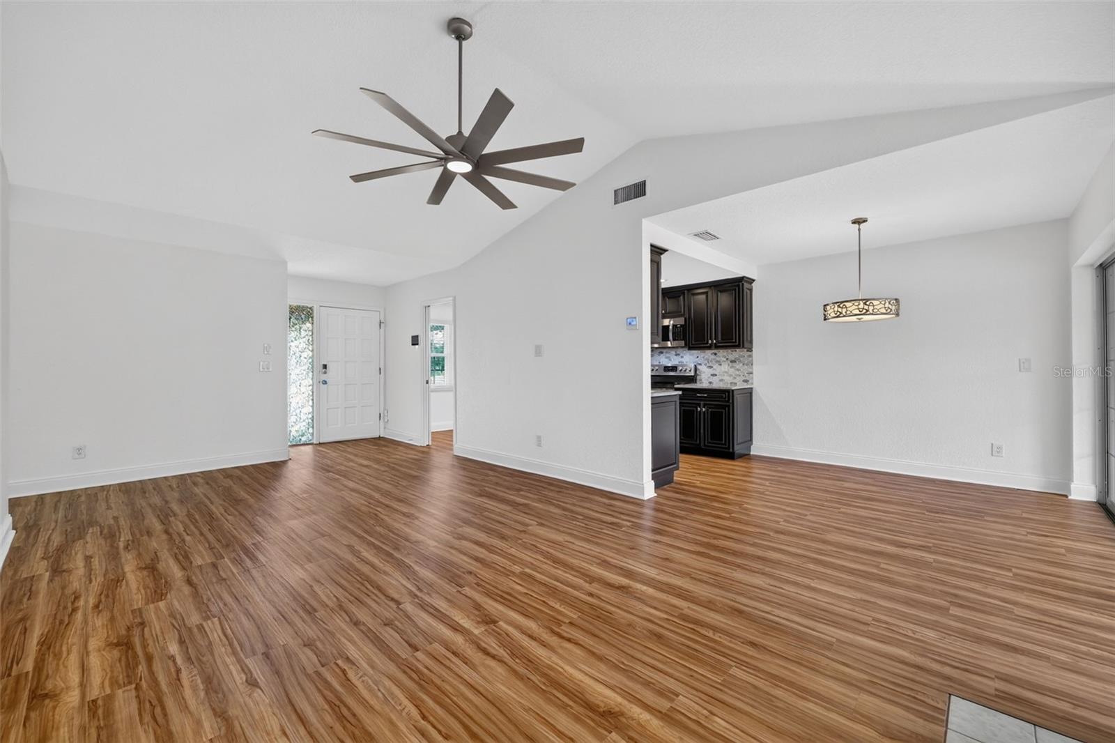 8352 MEADOWBROOK DR #10 — photo 9