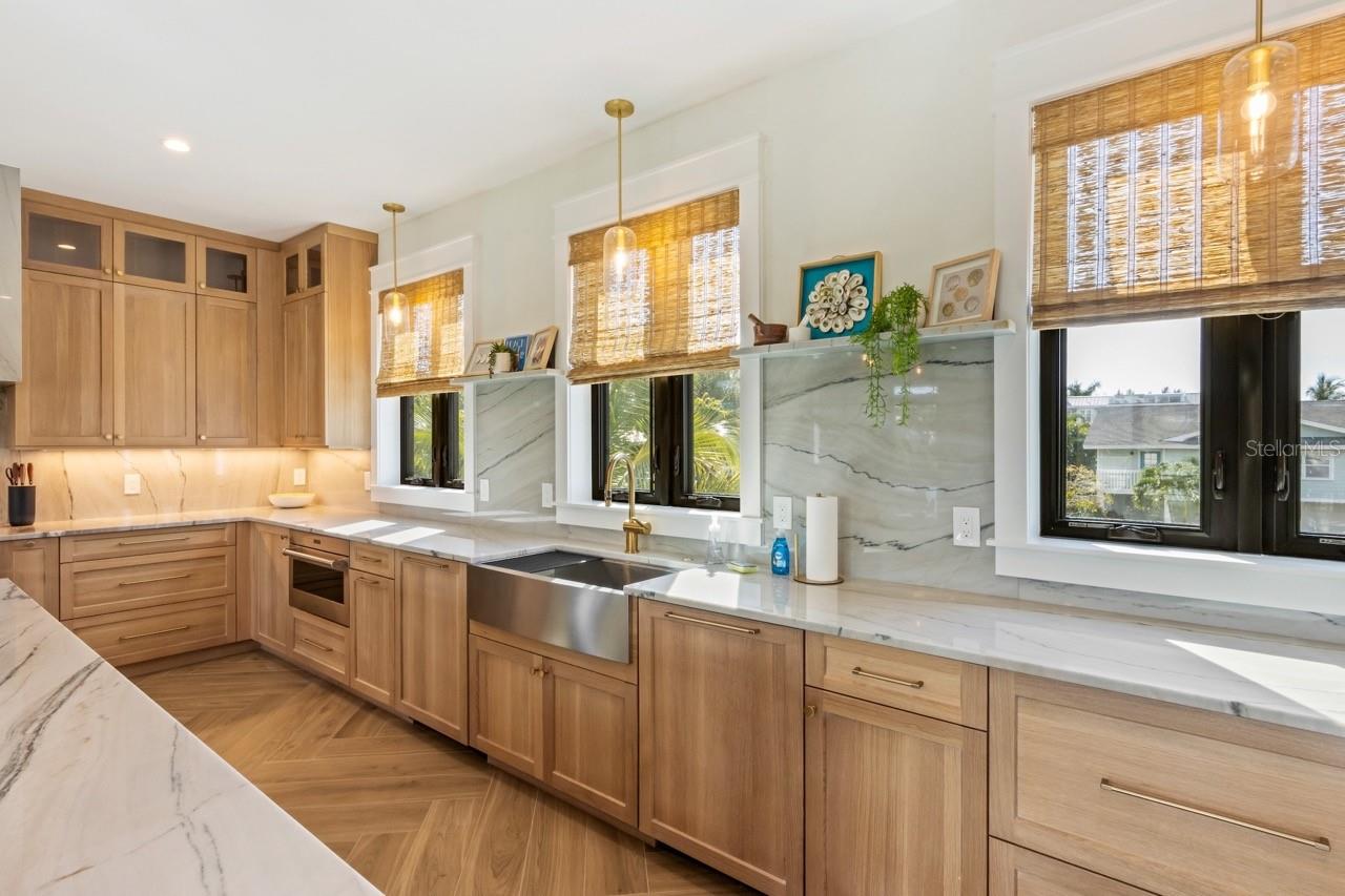 515 LOQUAT DR — photo 14