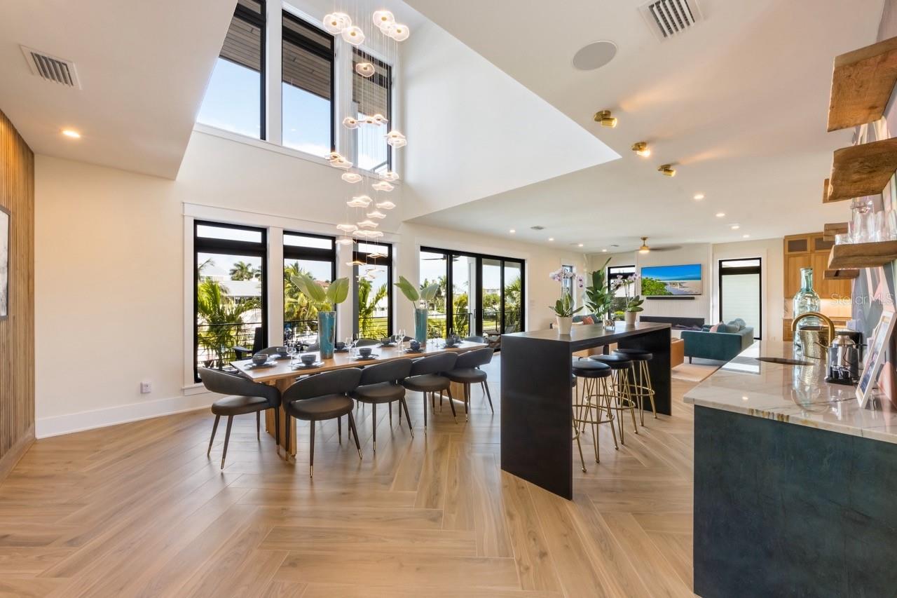 515 LOQUAT DR — photo 8