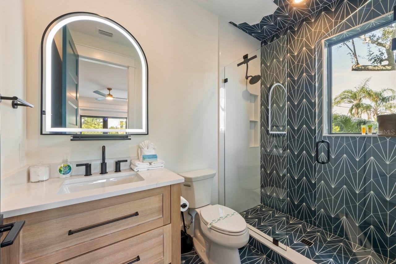 515 LOQUAT DR — photo 27