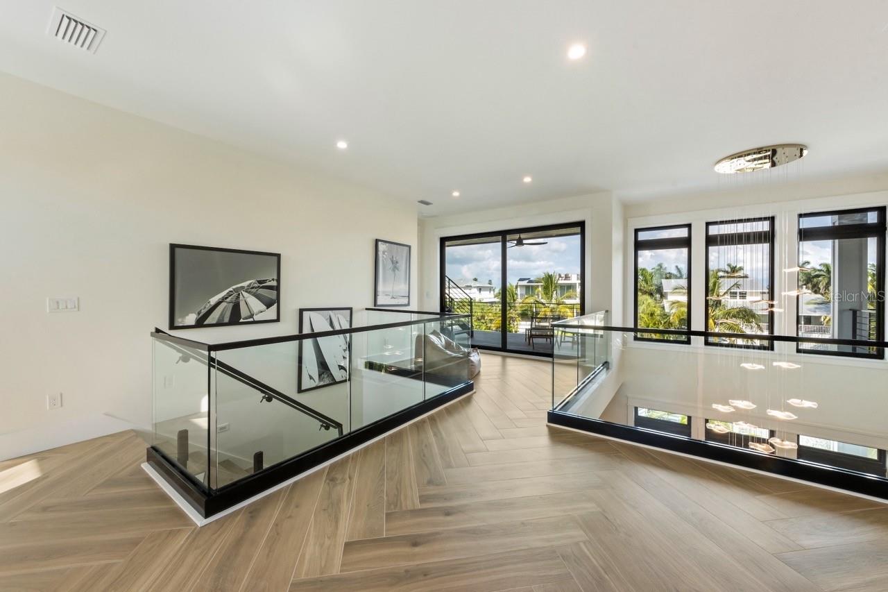 515 LOQUAT DR — photo 28
