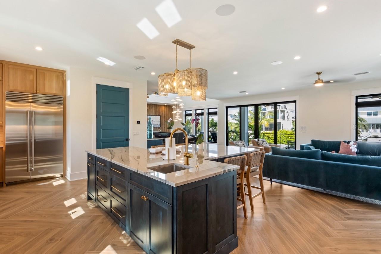 515 LOQUAT DR — photo 15