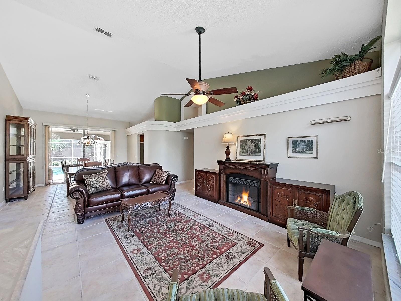 15001 MEADOWLAKE ST — photo 7