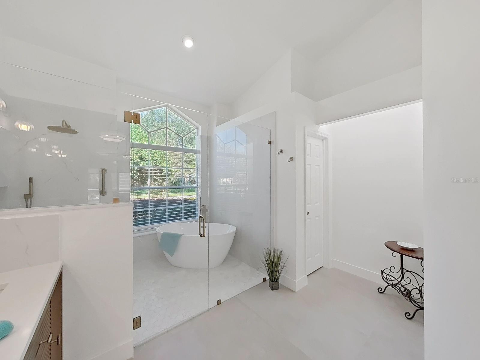 15001 MEADOWLAKE ST — photo 24