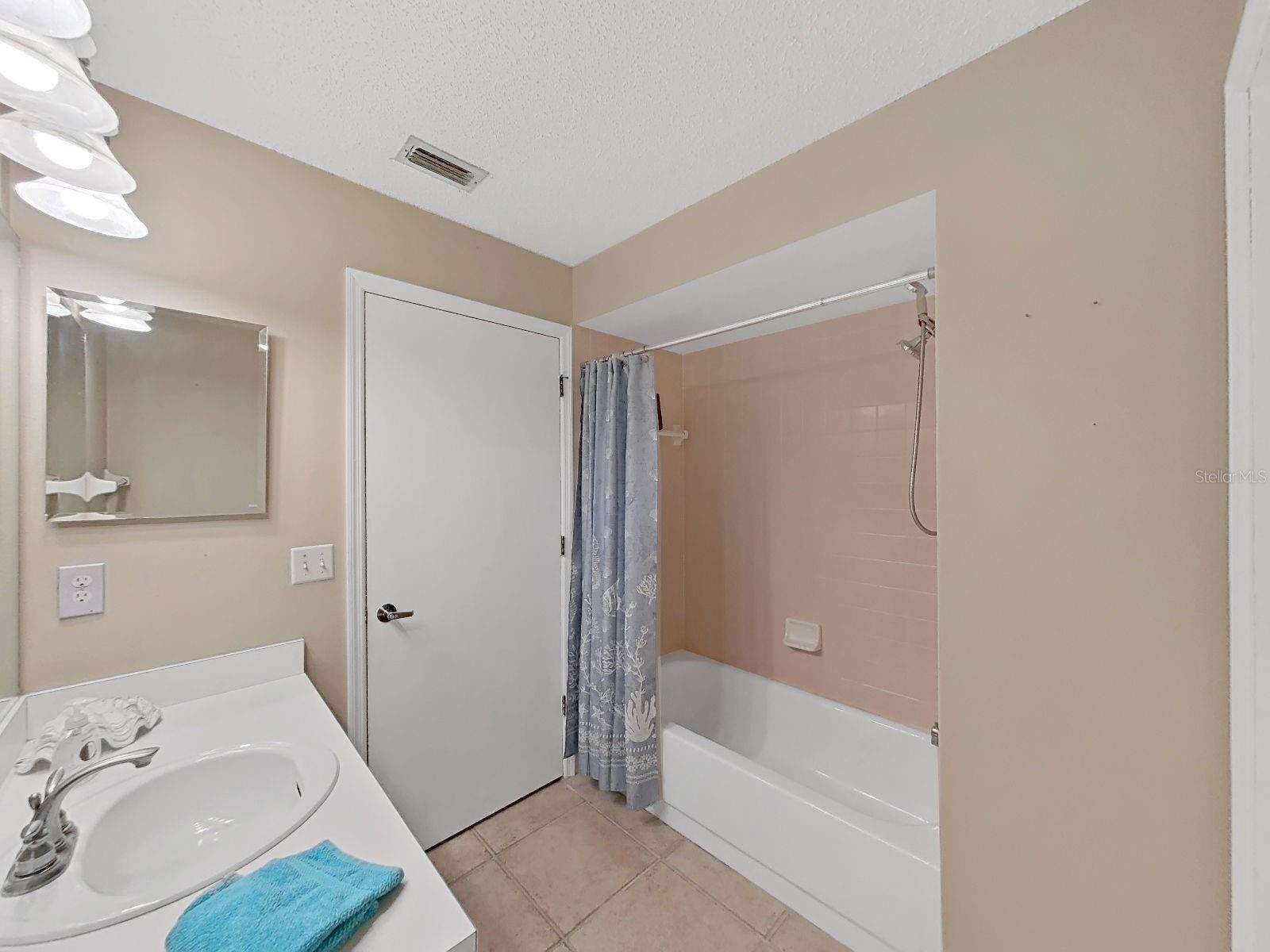 15001 MEADOWLAKE ST — photo 40