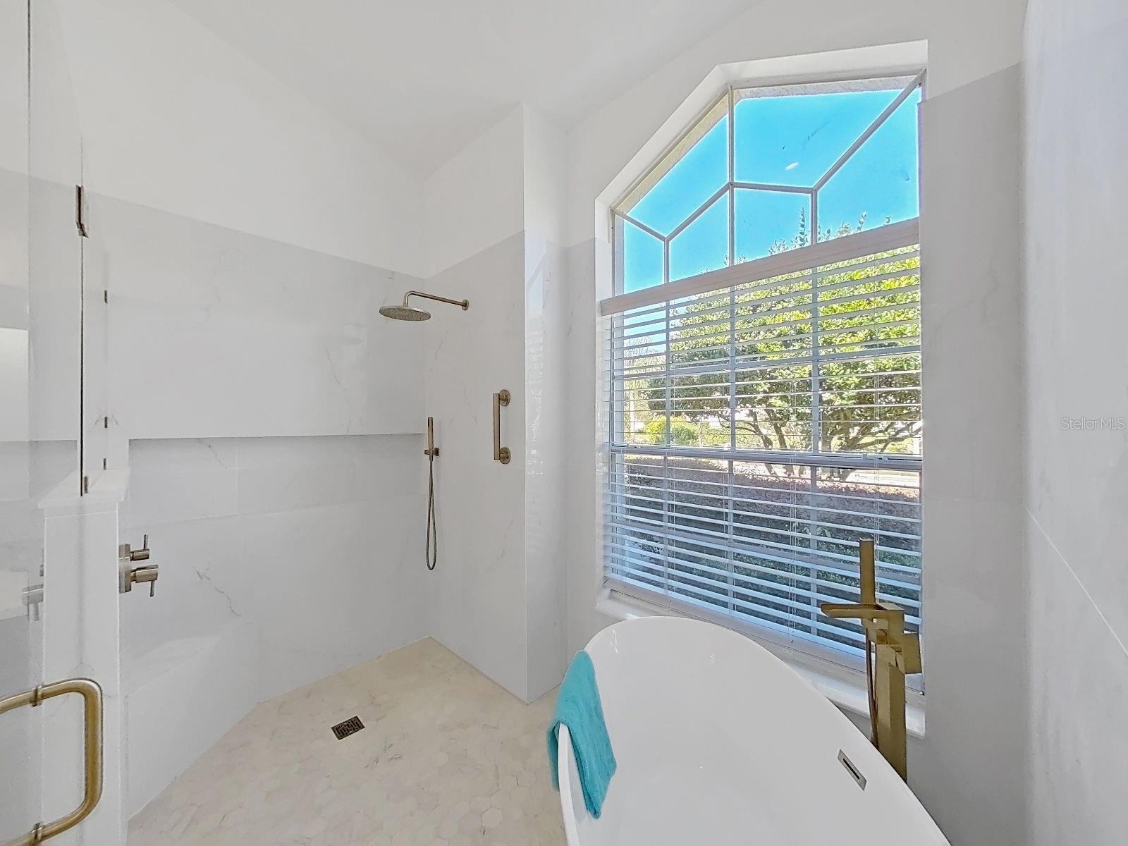 15001 MEADOWLAKE ST — photo 26