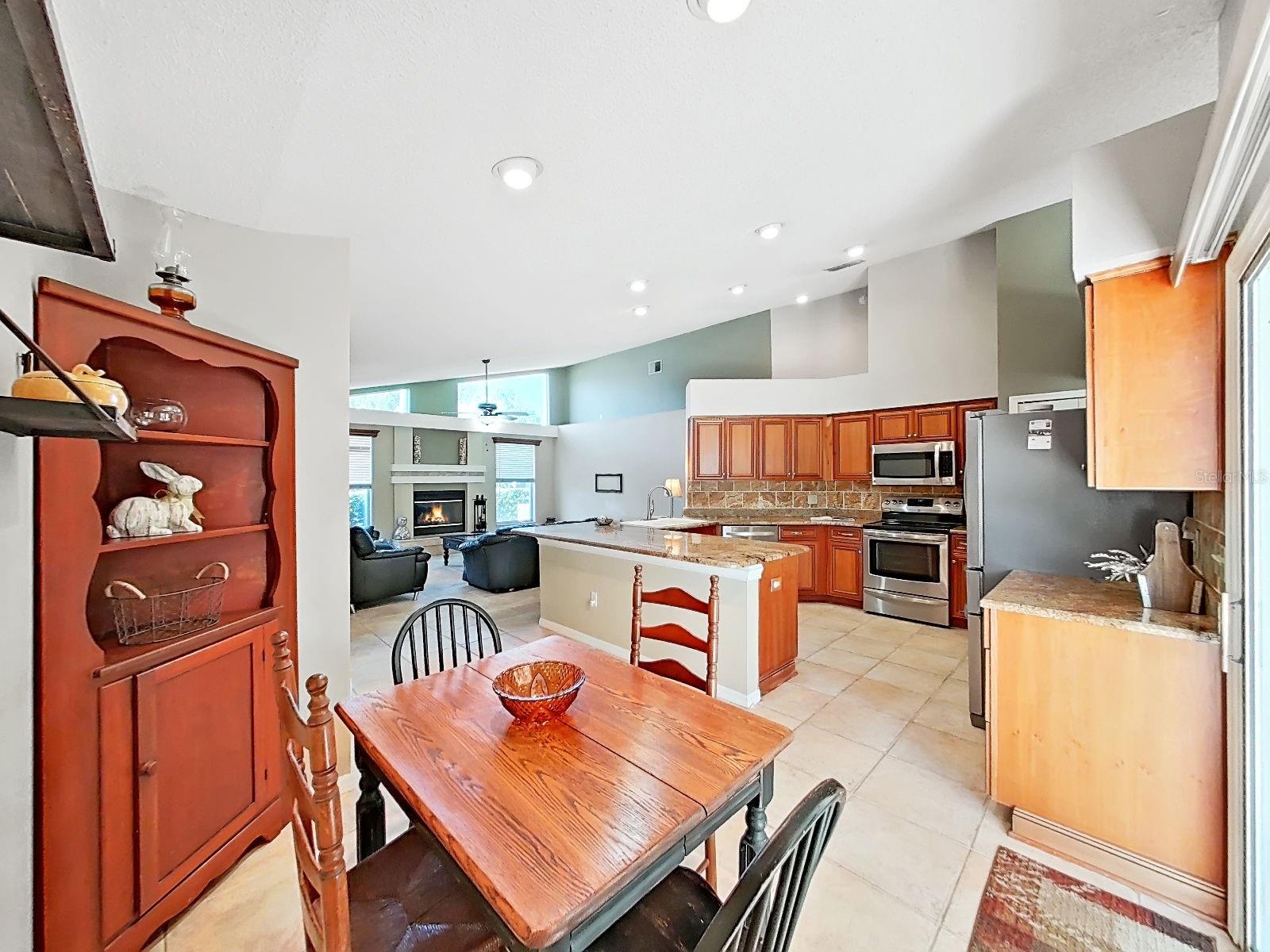 15001 MEADOWLAKE ST — photo 18
