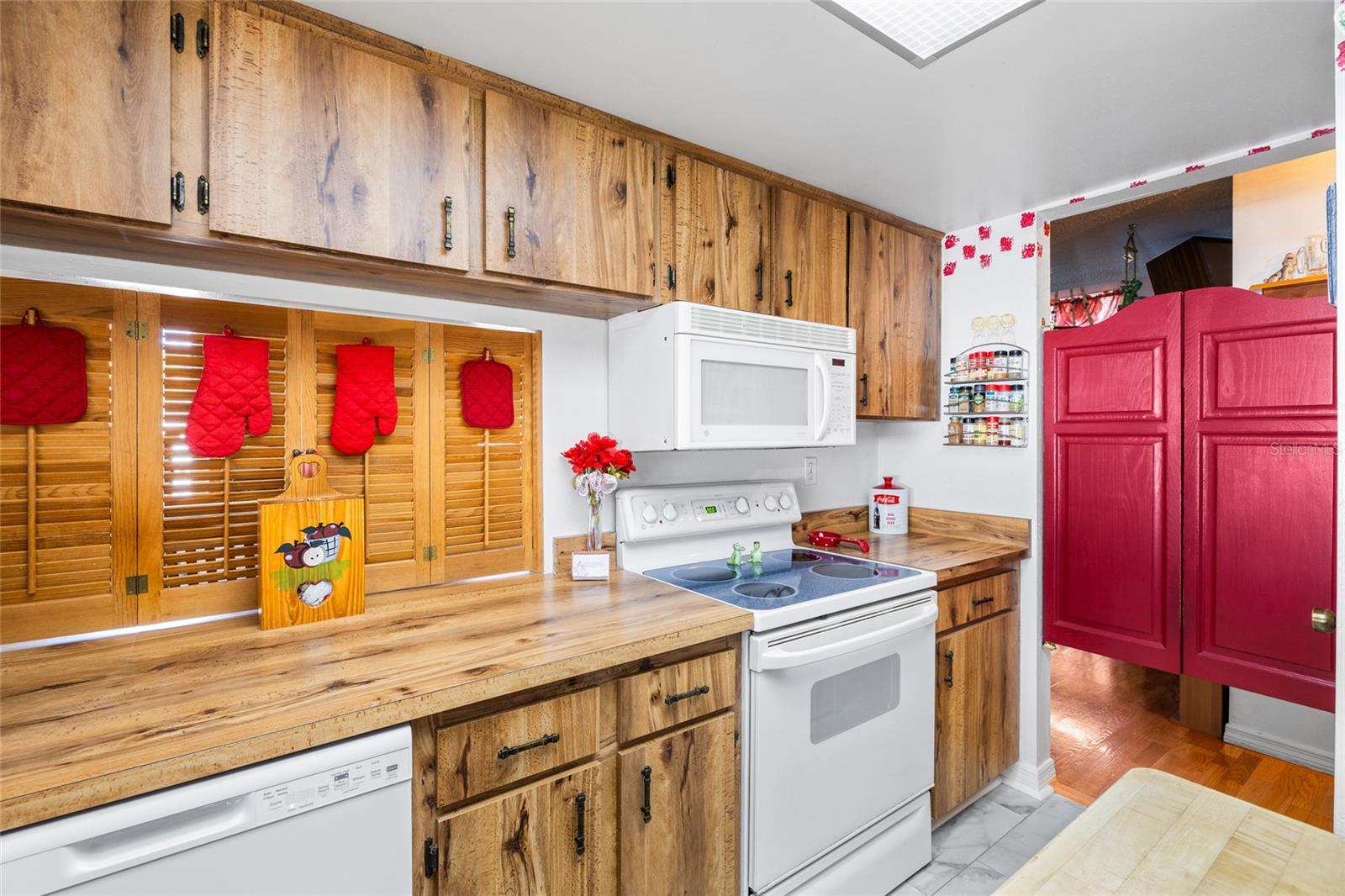 2210 CITRUS HILL RD — photo 14