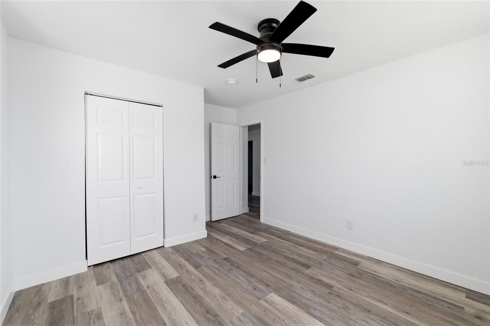 1707 E FRIERSON AVE — photo 17