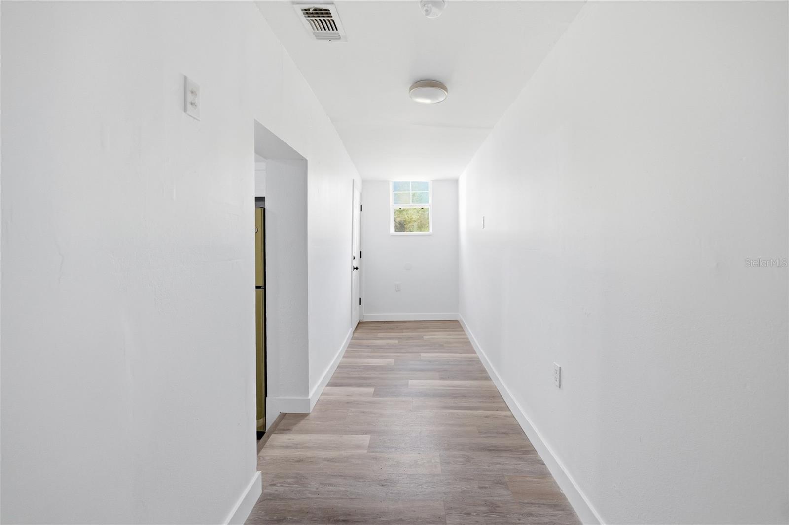 1707 E FRIERSON AVE — photo 15