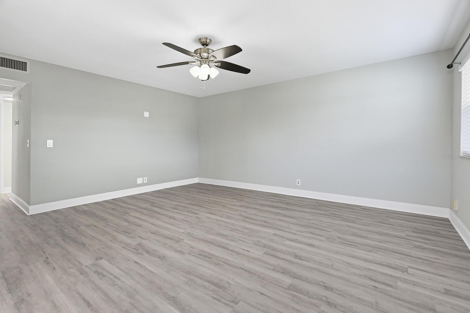 202 BEDFORD TRL #113 — photo 4
