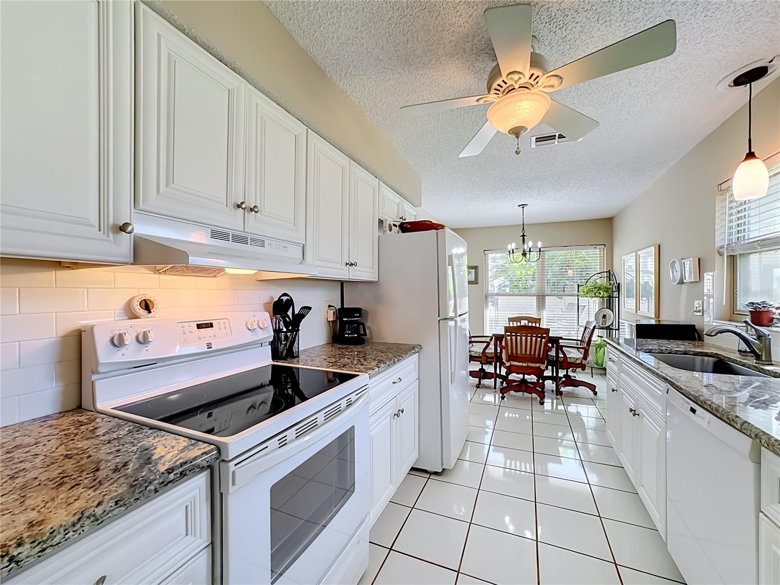 6010 COURTSIDE DR — photo 14