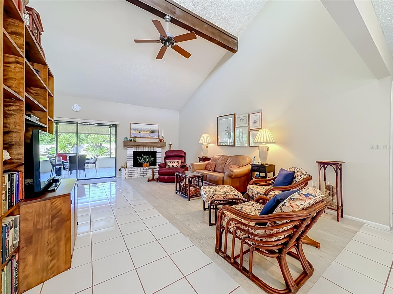 6010 COURTSIDE DR — photo 8