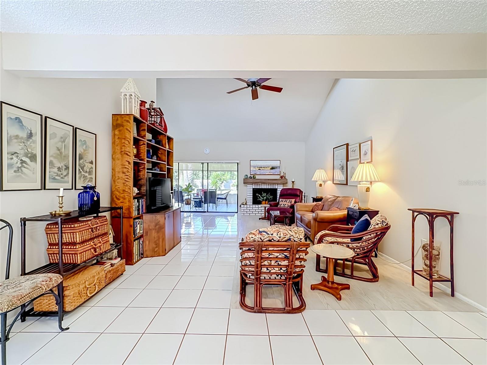 6010 COURTSIDE DR — photo 6
