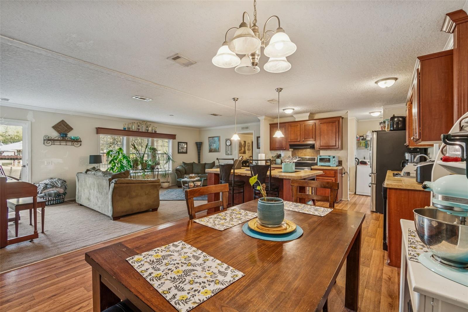 27435 HOLIDAY DR — photo 43