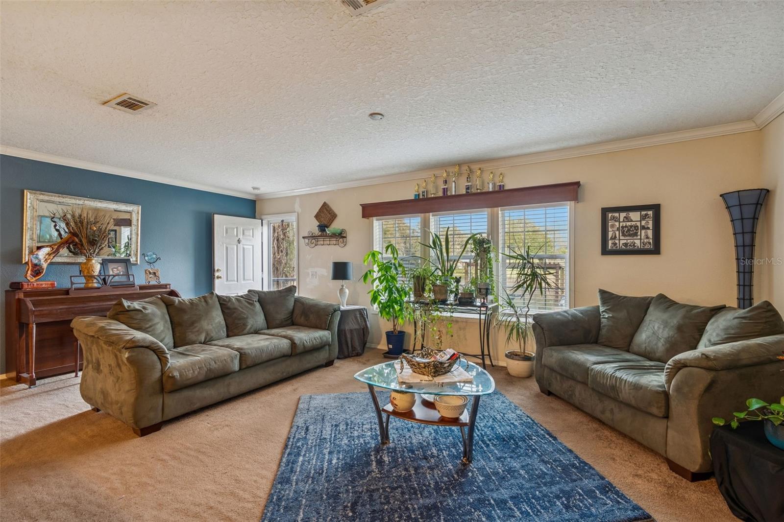 27435 HOLIDAY DR — photo 40