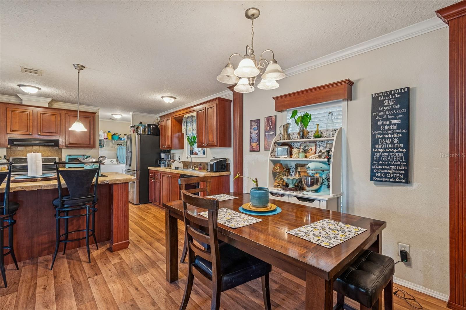 27435 HOLIDAY DR — photo 18