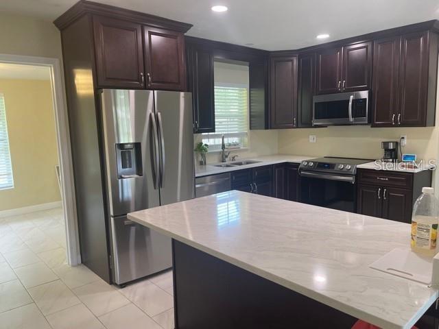 3040 GLEN OAK AVE N — photo 2
