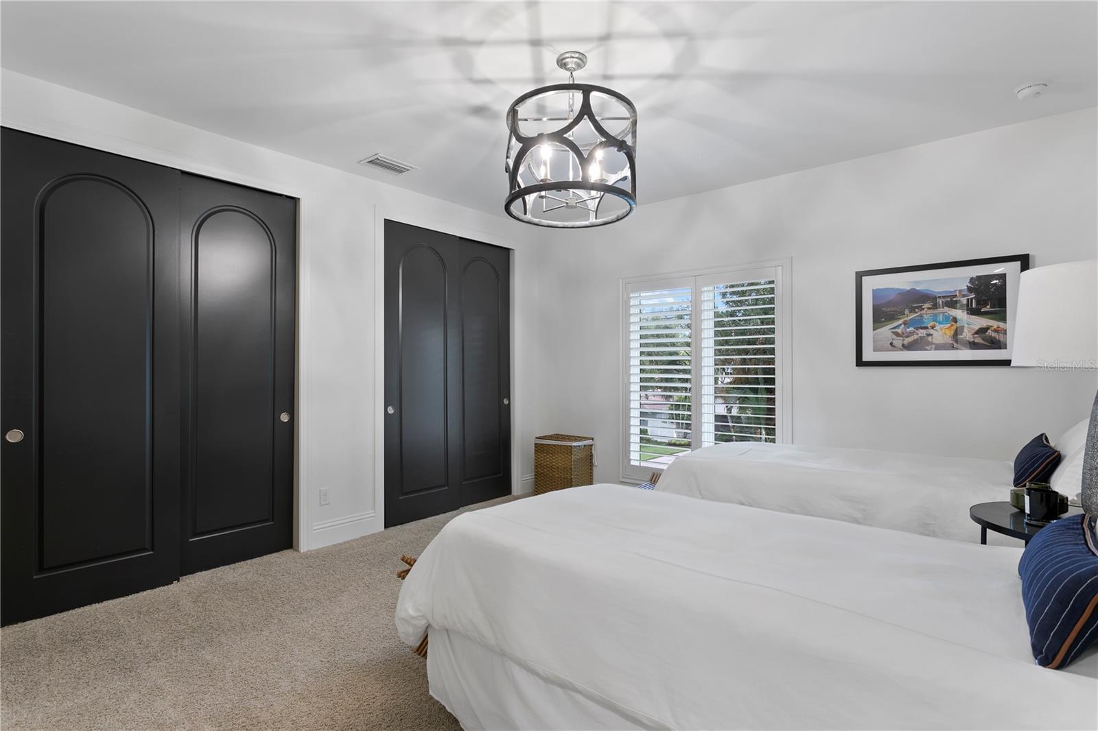 603 MARMORA AVE — photo 34