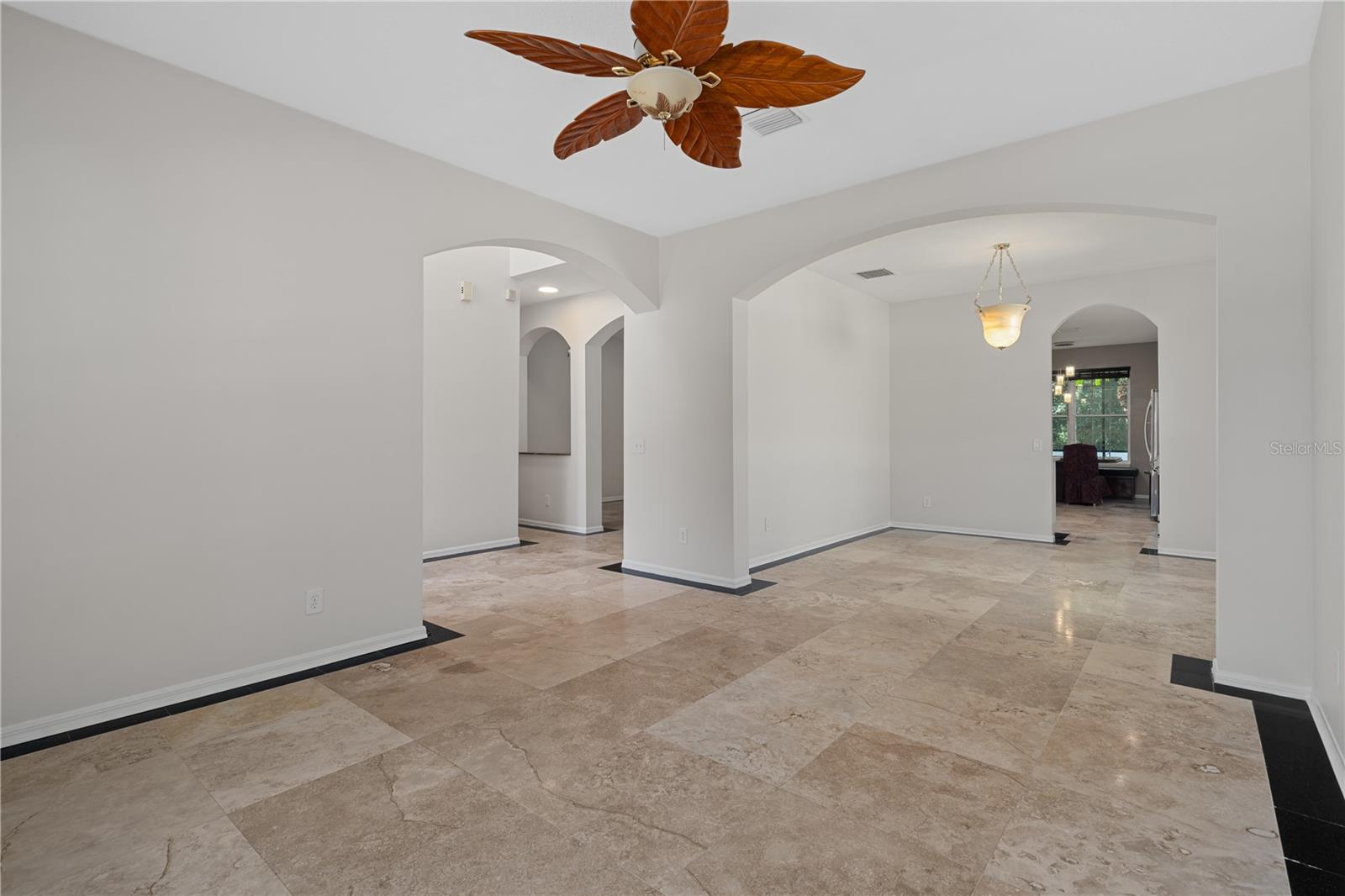 4522 MAPLETREE LOOP — photo 16