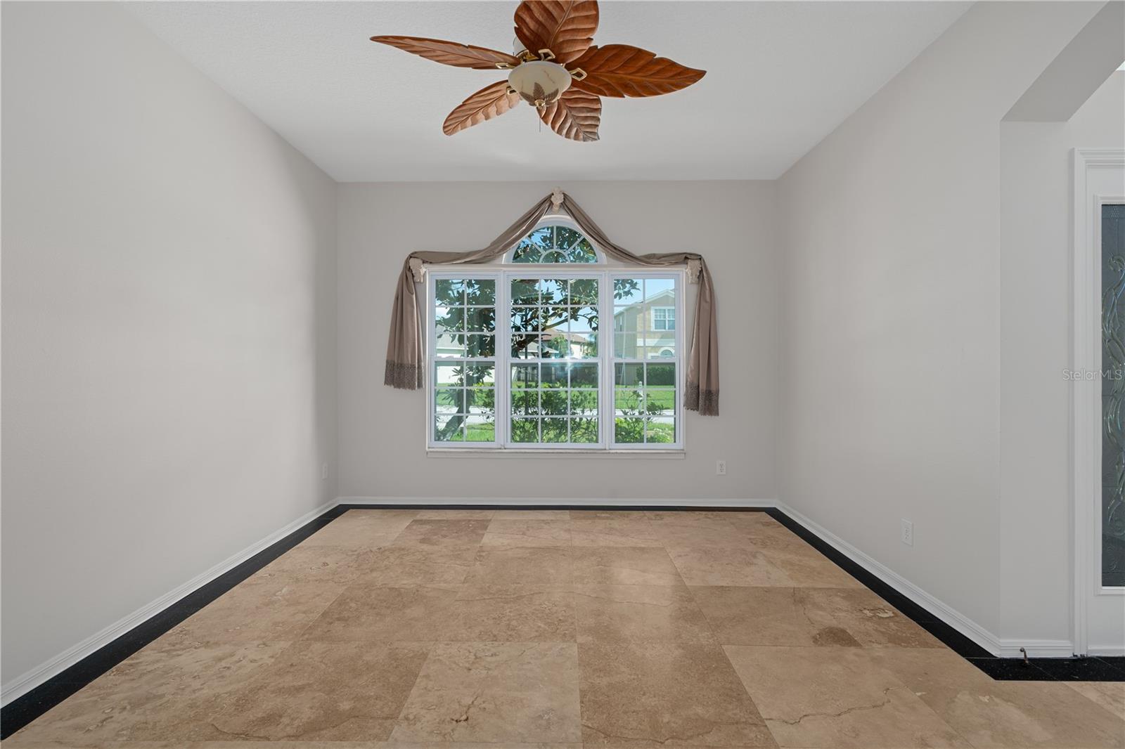4522 MAPLETREE LOOP — photo 15