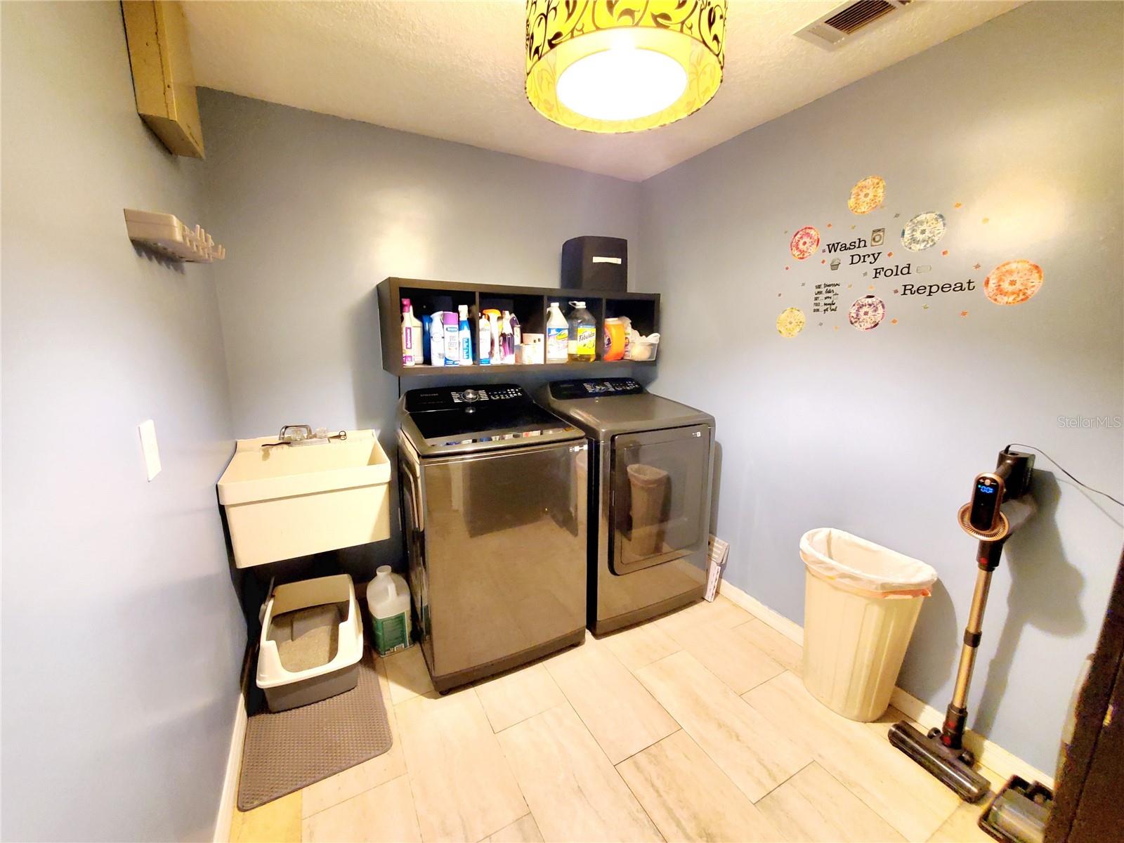 2138 GROVE PL — photo 26