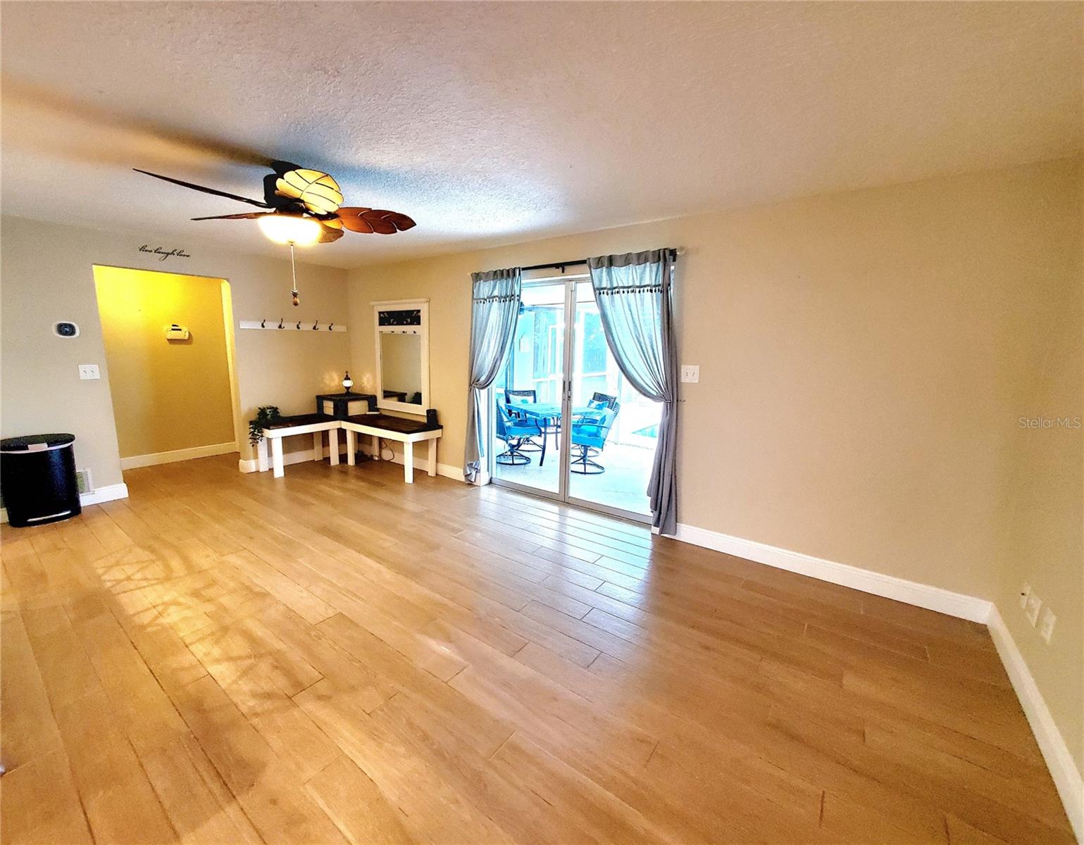 2138 GROVE PL — photo 17