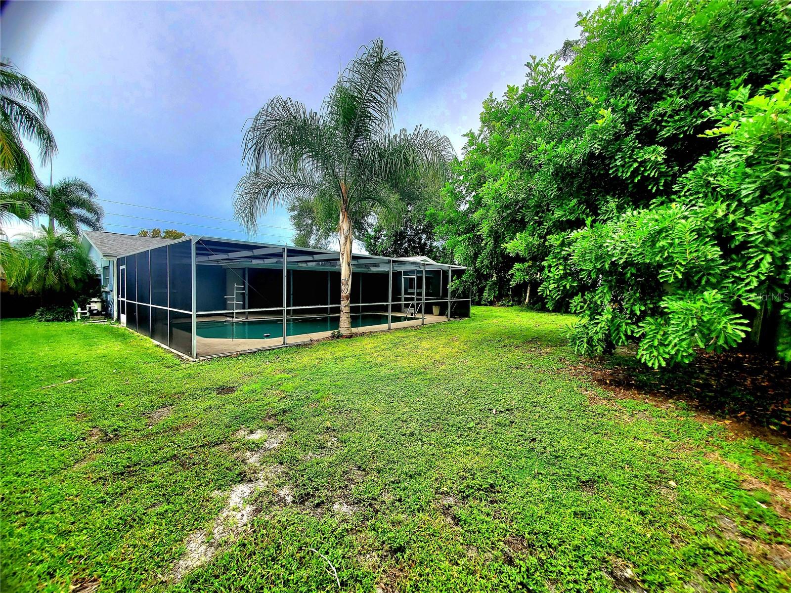 2138 GROVE PL — photo 30