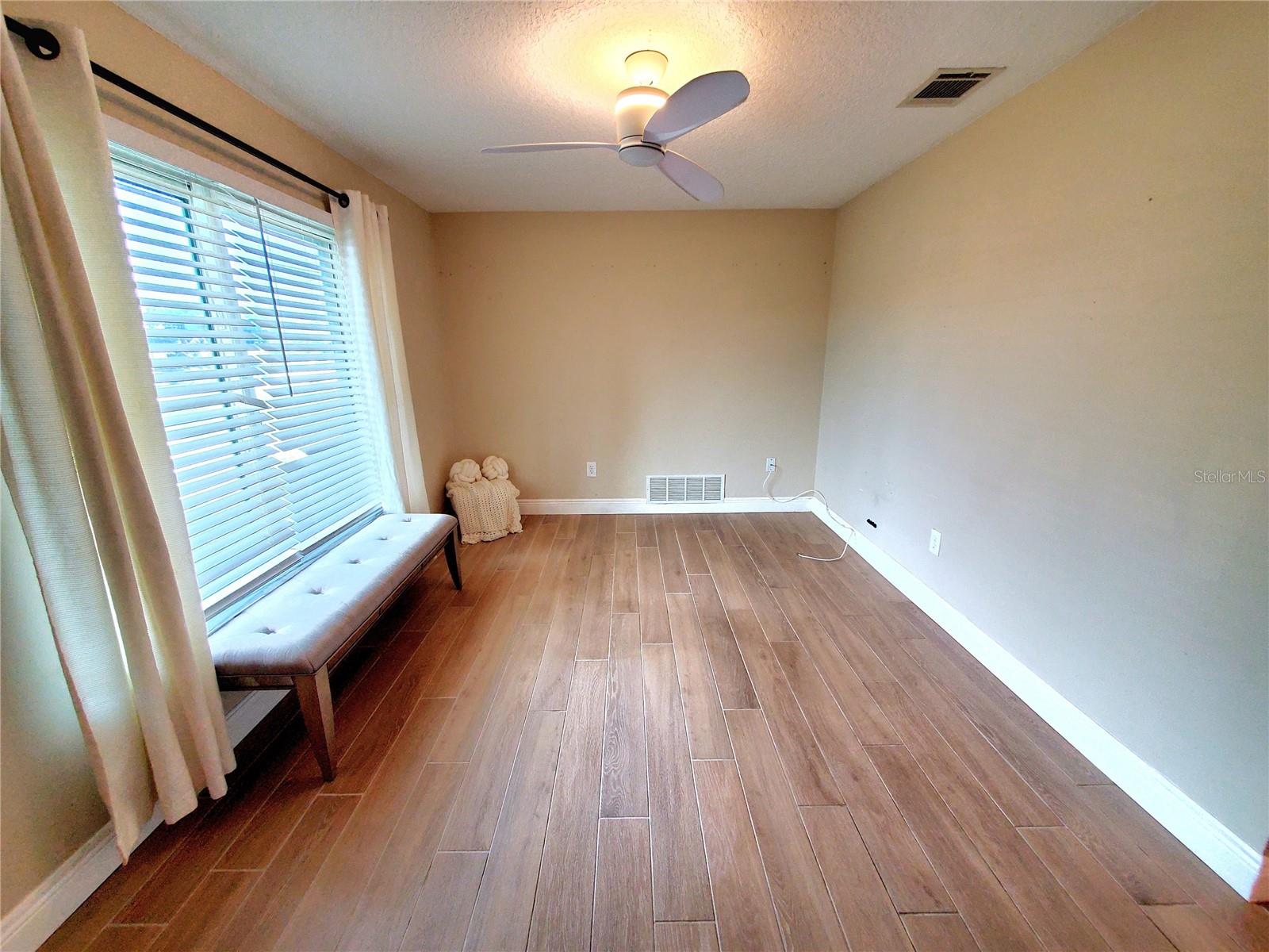 2138 GROVE PL — photo 9