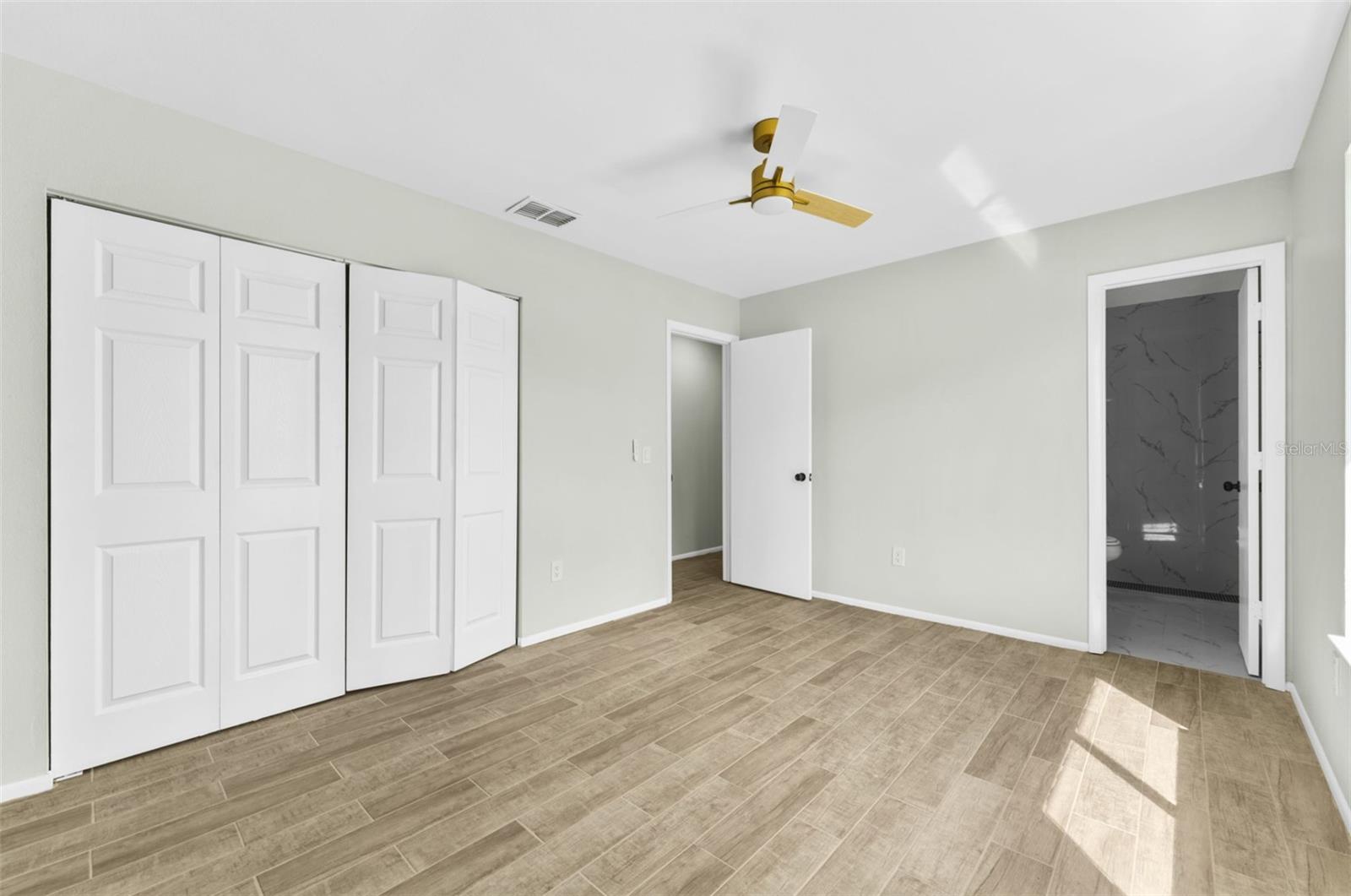 6820 HARMONY RD — photo 17