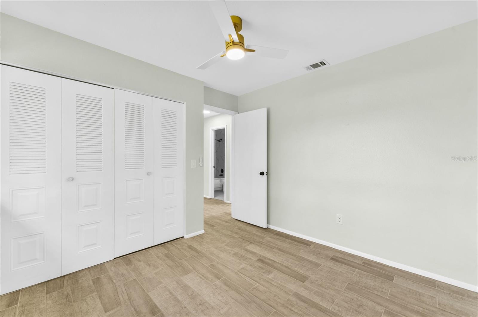 6820 HARMONY RD — photo 15
