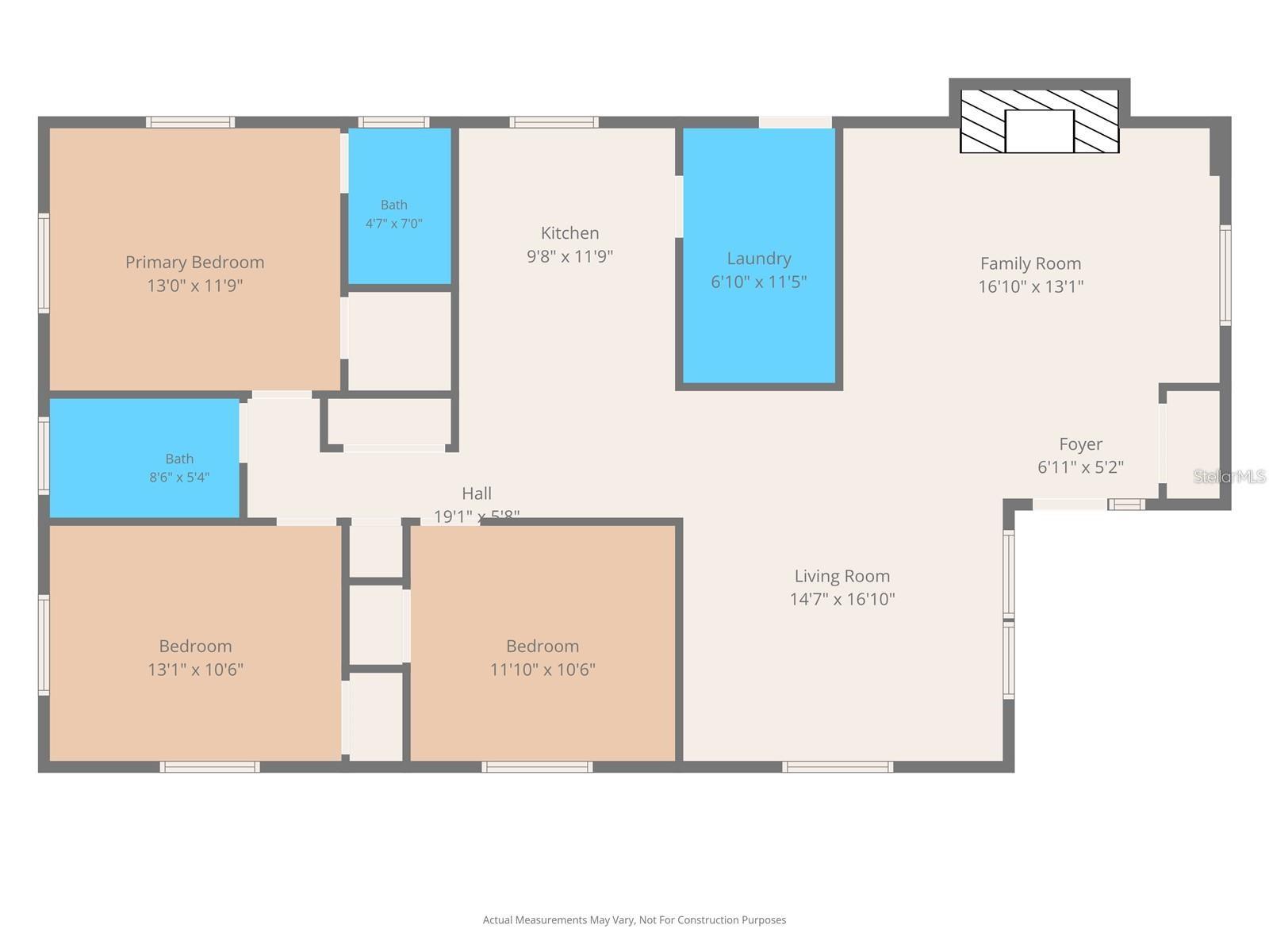 4247 HELENA ST NE — photo 35