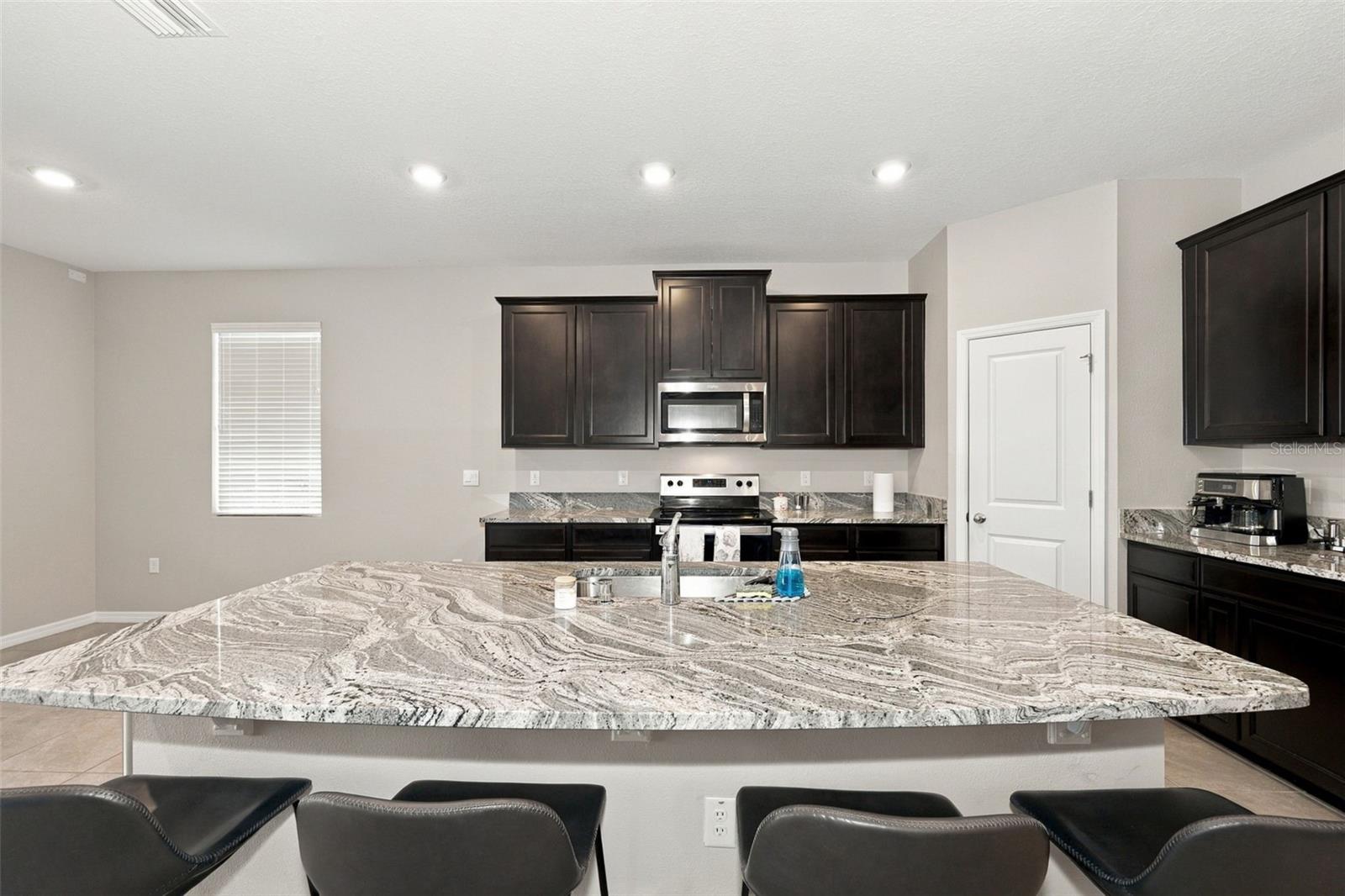 16633 MOONER PLANK CIR — photo 2