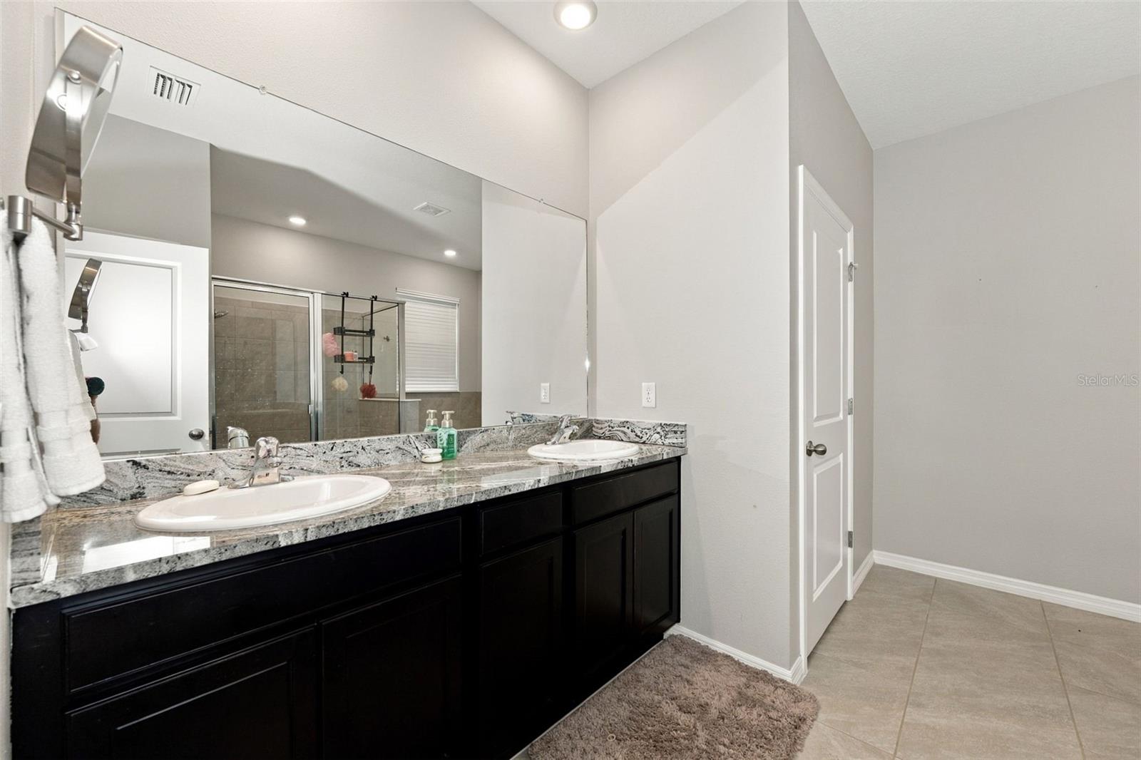 16633 MOONER PLANK CIR — photo 31