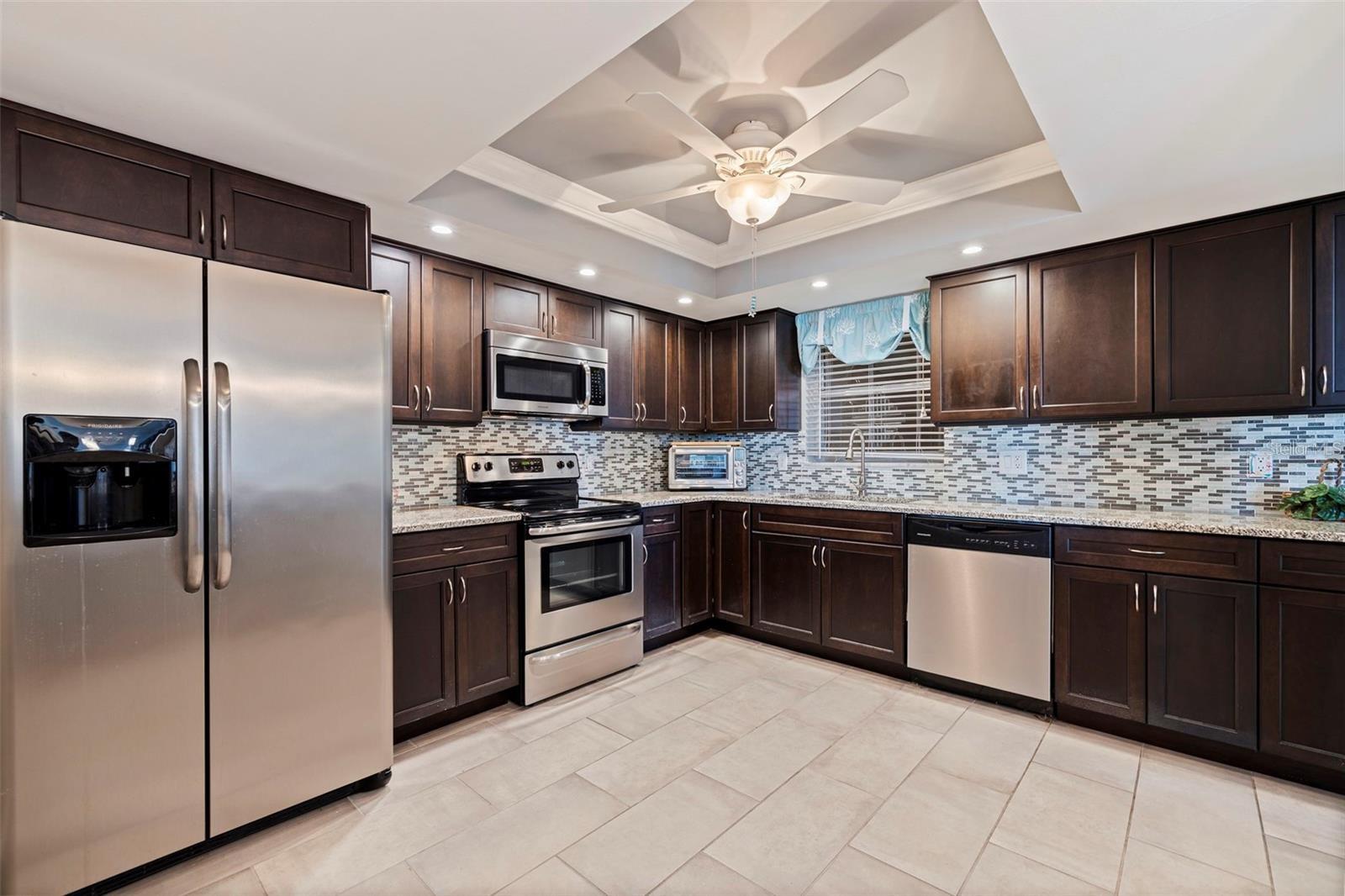 5200 BRITTANY DR S #1701 — photo 6