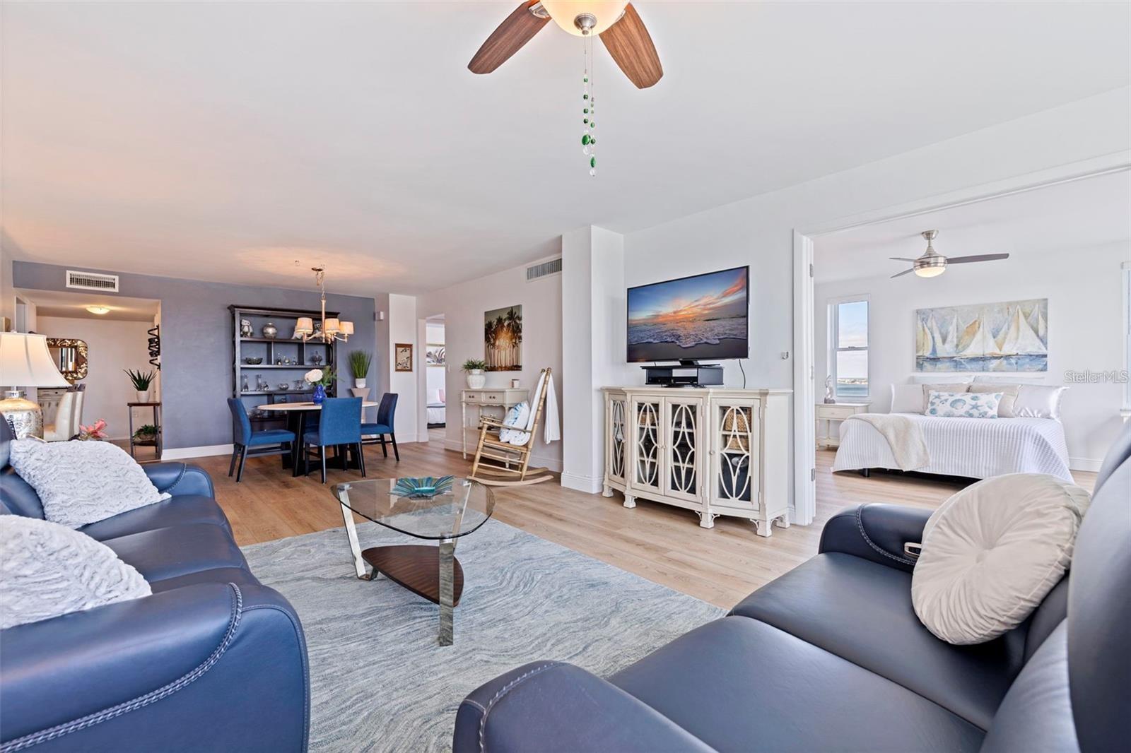 5200 BRITTANY DR S #1701 — photo 10