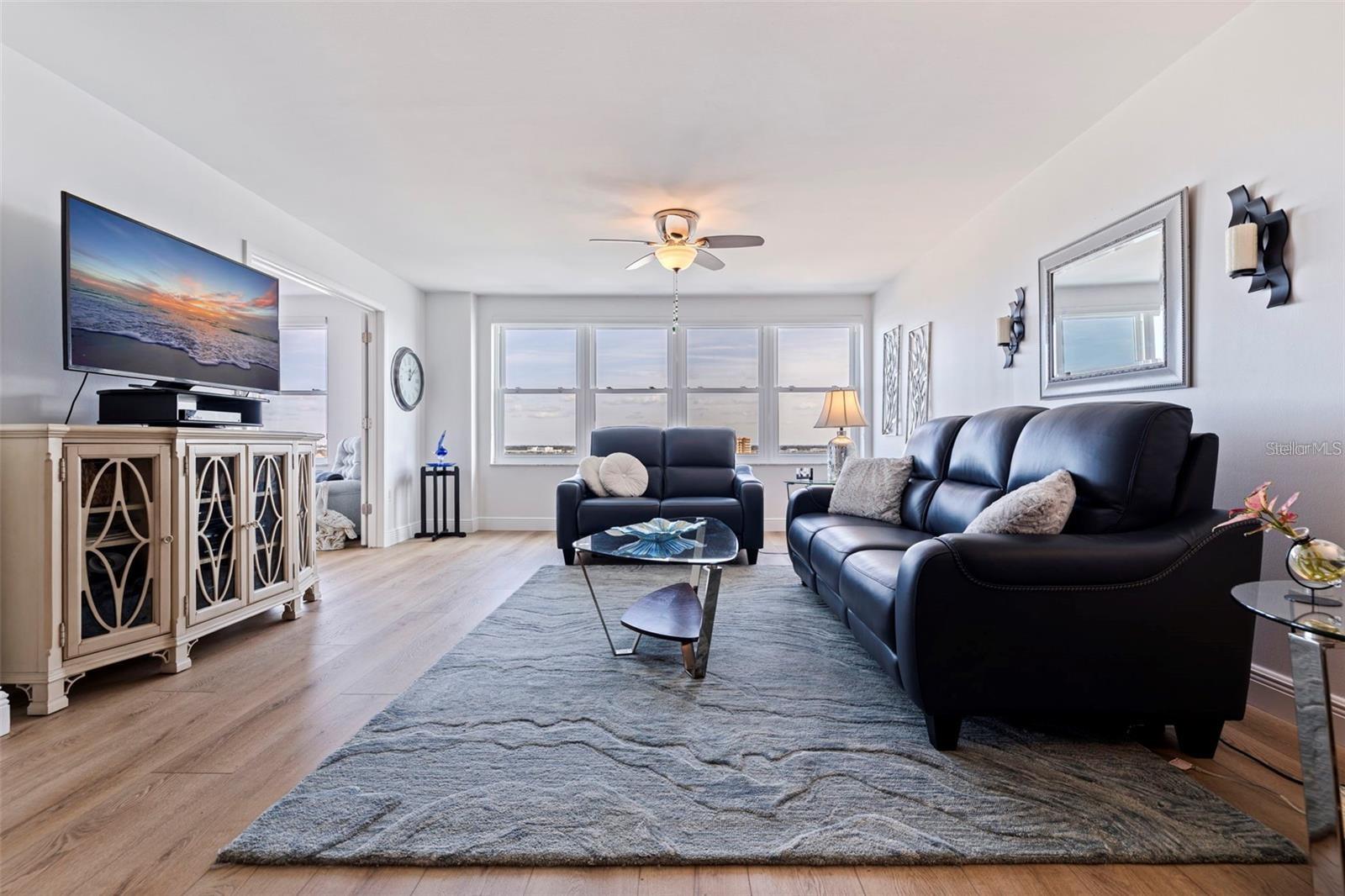5200 BRITTANY DR S #1701 — photo 9